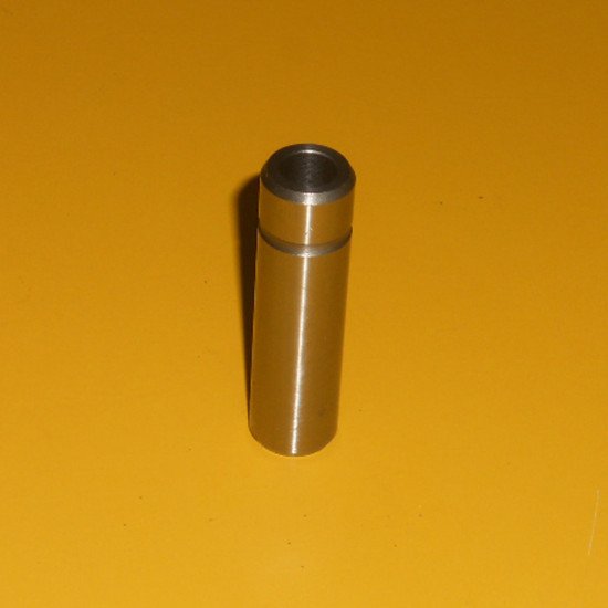 Showing image for 1639256 Valve Guide 1639256 Valve Guide Valve Guides image