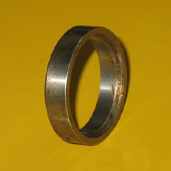 4S8915 Valve Insert image