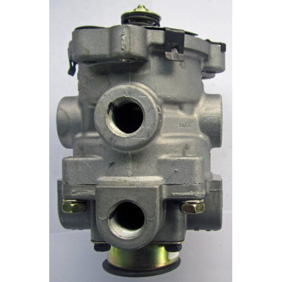 Air Brake Valve 3/8