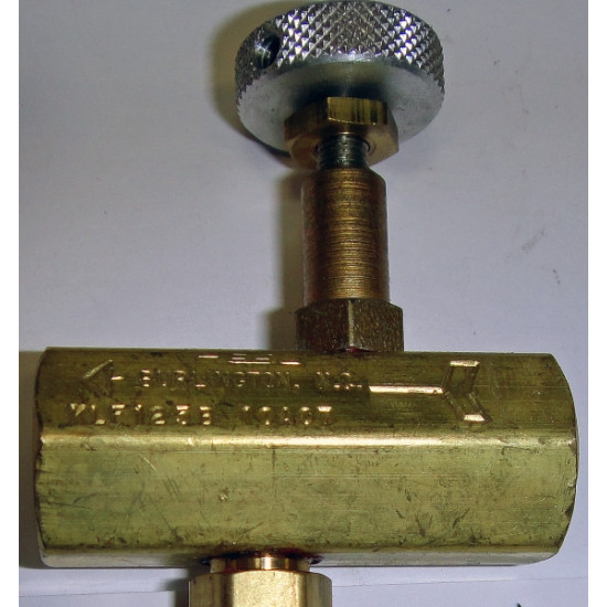 KNOB AND LOCKING HEAD — HEX- Brass — Piston Check 1/8