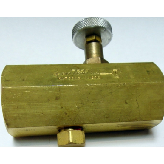 KNOB AND LOCKING HEAD — HEX- Brass — Piston Check 1/2