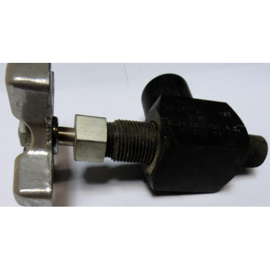 2000 SERIES ANGLE VALVES MALE X FEMALE Steel 3/8 Common Oilfield Hydraulic Valves image